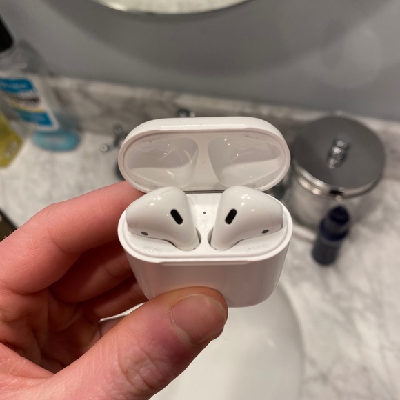 Apple AirPods 1st Gen
Apple Watch Series 1 main image 4